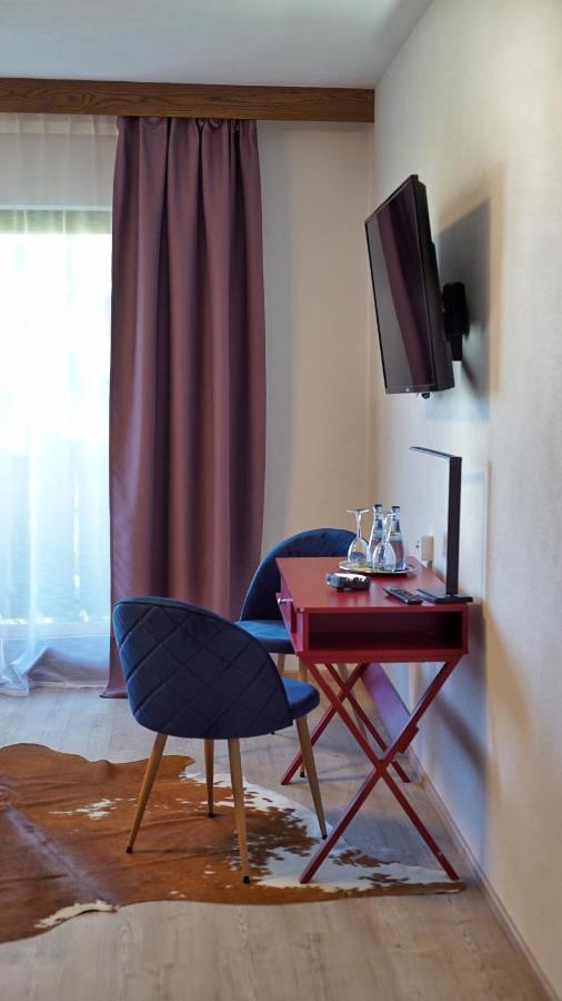 Hotel Restaurant Sonnenschein Pfalzgrafenweiler Bagian luar foto